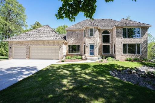 8973 Knoble Court, Eden Prairie, MN 55347