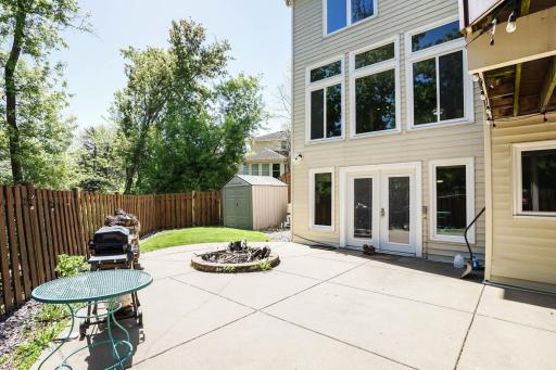 8973 Knoble Court, Eden Prairie, MN 55347