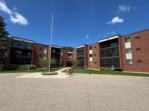 1800 Riverwood Drive, 323, Burnsville, MN 55337