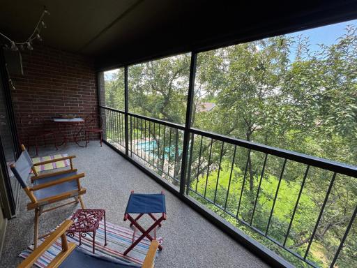 1800 Riverwood Drive, 323, Burnsville, MN 55337