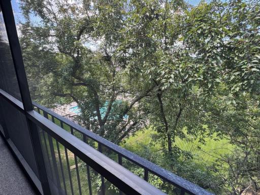 1800 Riverwood Drive, 323, Burnsville, MN 55337