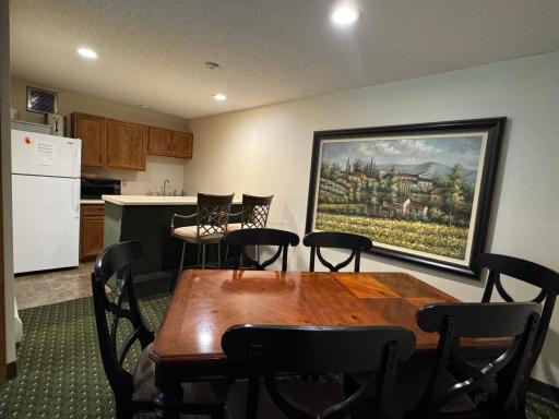 1800 Riverwood Drive, 323, Burnsville, MN 55337