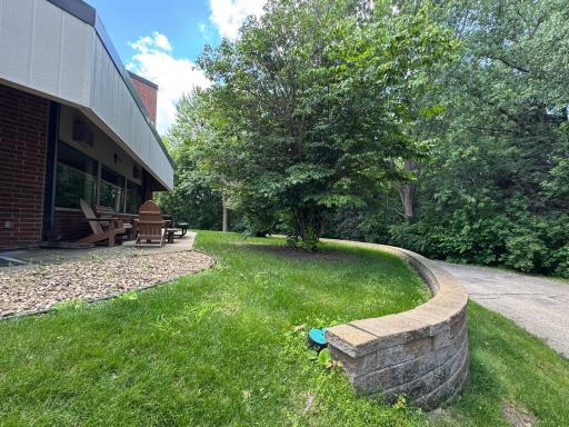 1800 Riverwood Drive, 323, Burnsville, MN 55337
