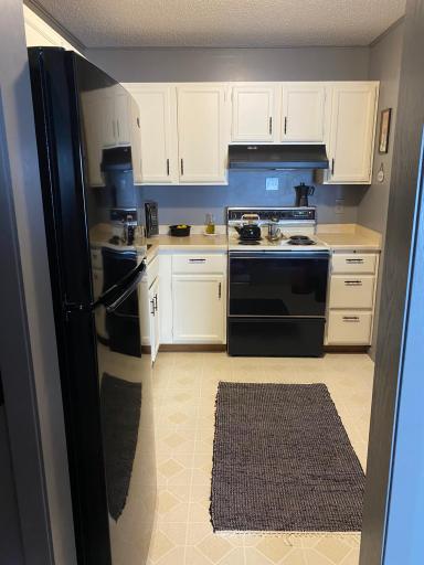 1800 Riverwood Drive, 323, Burnsville, MN 55337