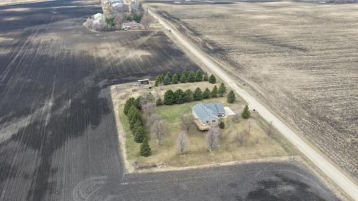 6335 1st Avenue W, Willmar, MN 56201