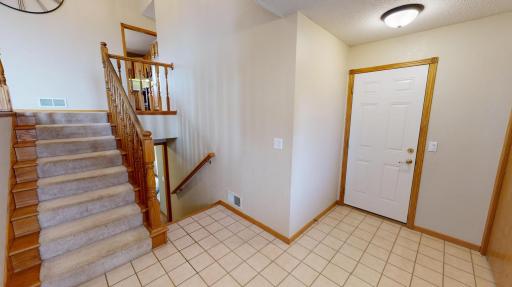 6335 1st Avenue W, Willmar, MN 56201