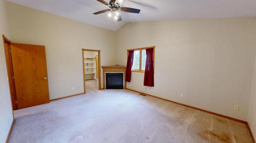 6335 1st Avenue W, Willmar, MN 56201