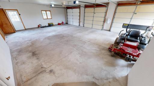 6335 1st Avenue W, Willmar, MN 56201