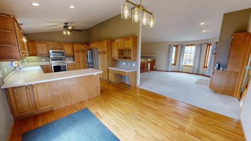 6335 1st Avenue W, Willmar, MN 56201