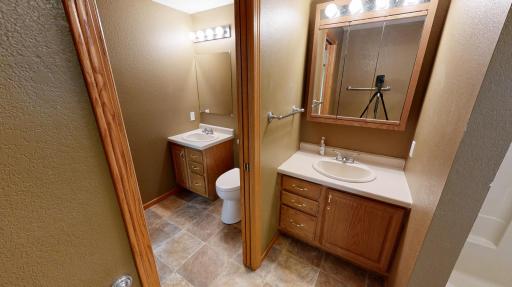 6335 1st Avenue W, Willmar, MN 56201