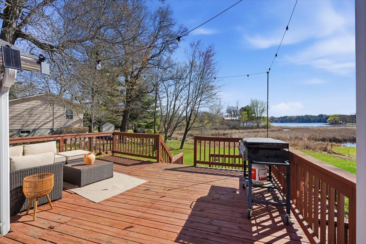Back deck space overlooking the waterfront.