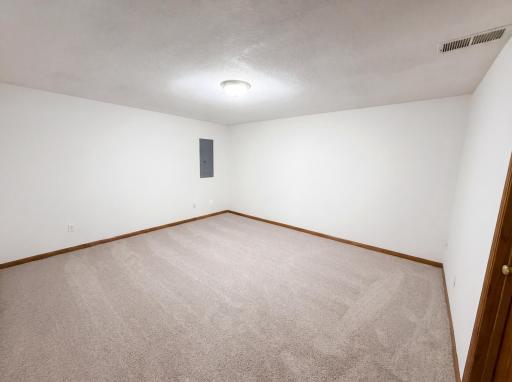 8433 Upland Lane N, Maple Grove, MN 55311