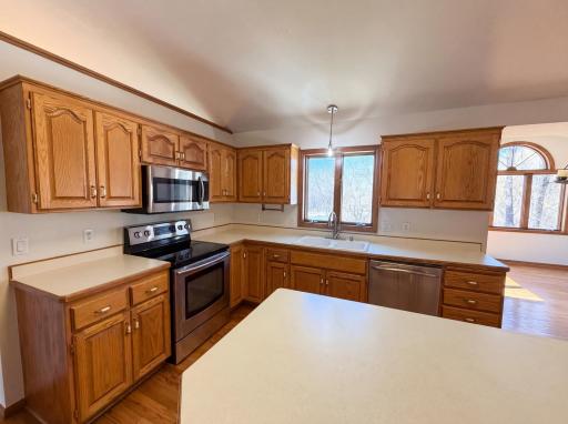 8433 Upland Lane N, Maple Grove, MN 55311