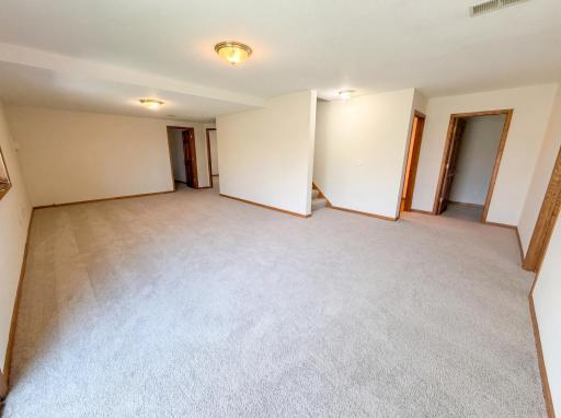 8433 Upland Lane N, Maple Grove, MN 55311