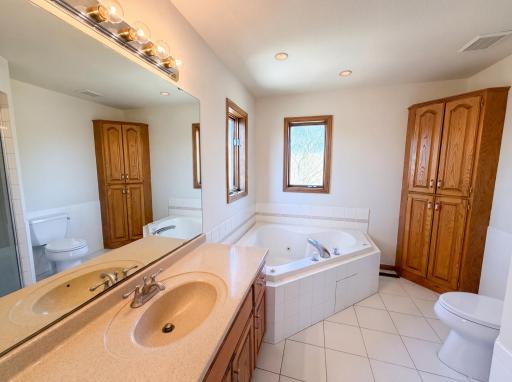 8433 Upland Lane N, Maple Grove, MN 55311