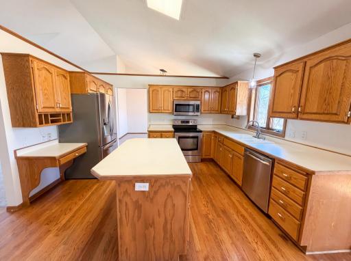 8433 Upland Lane N, Maple Grove, MN 55311