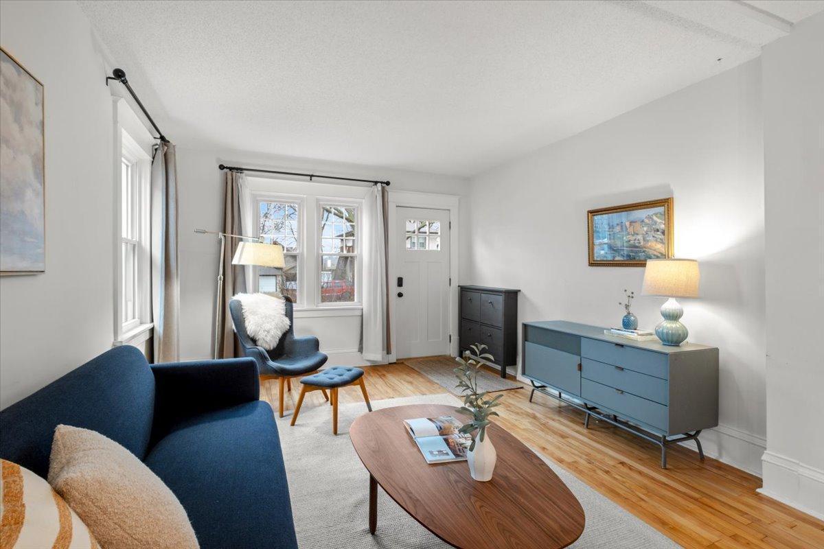 05-2627 Randolph St NE-0005.jpg