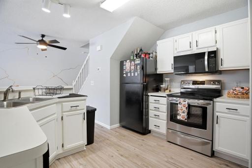 9905 Russell Avenue N, 2, Minneapolis, MN 55444