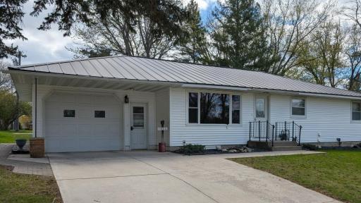 1430 N 4th Street, Montevideo, MN 56265