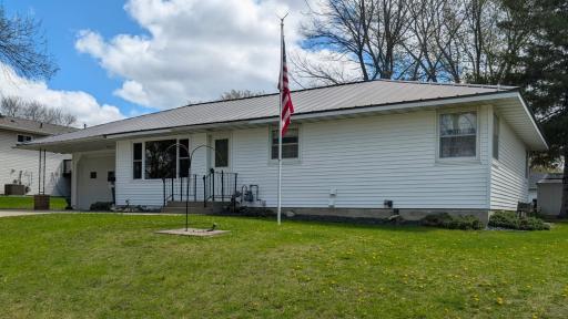 1430 N 4th Street, Montevideo, MN 56265