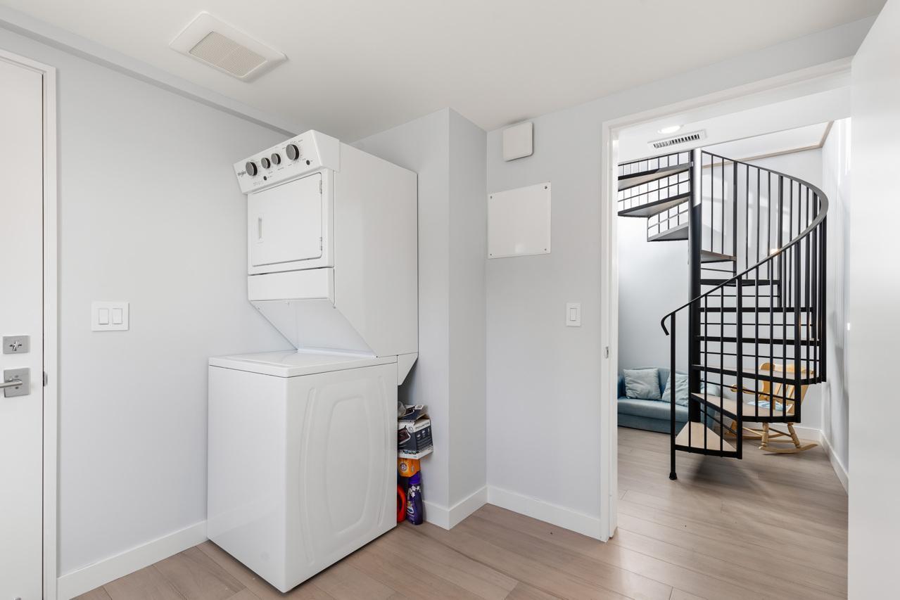Guest house laundry room