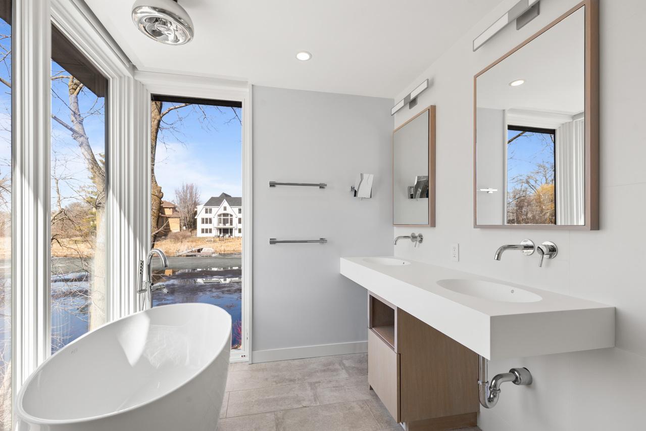 Guest house bathroom