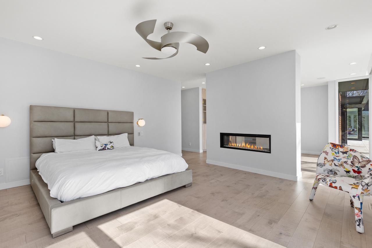 Spacious main floor primary suite