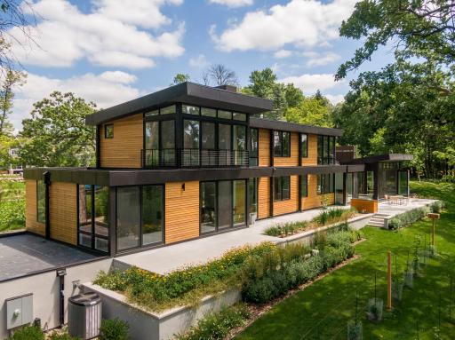 2634 Crosby Road, Wayzata, MN 55391