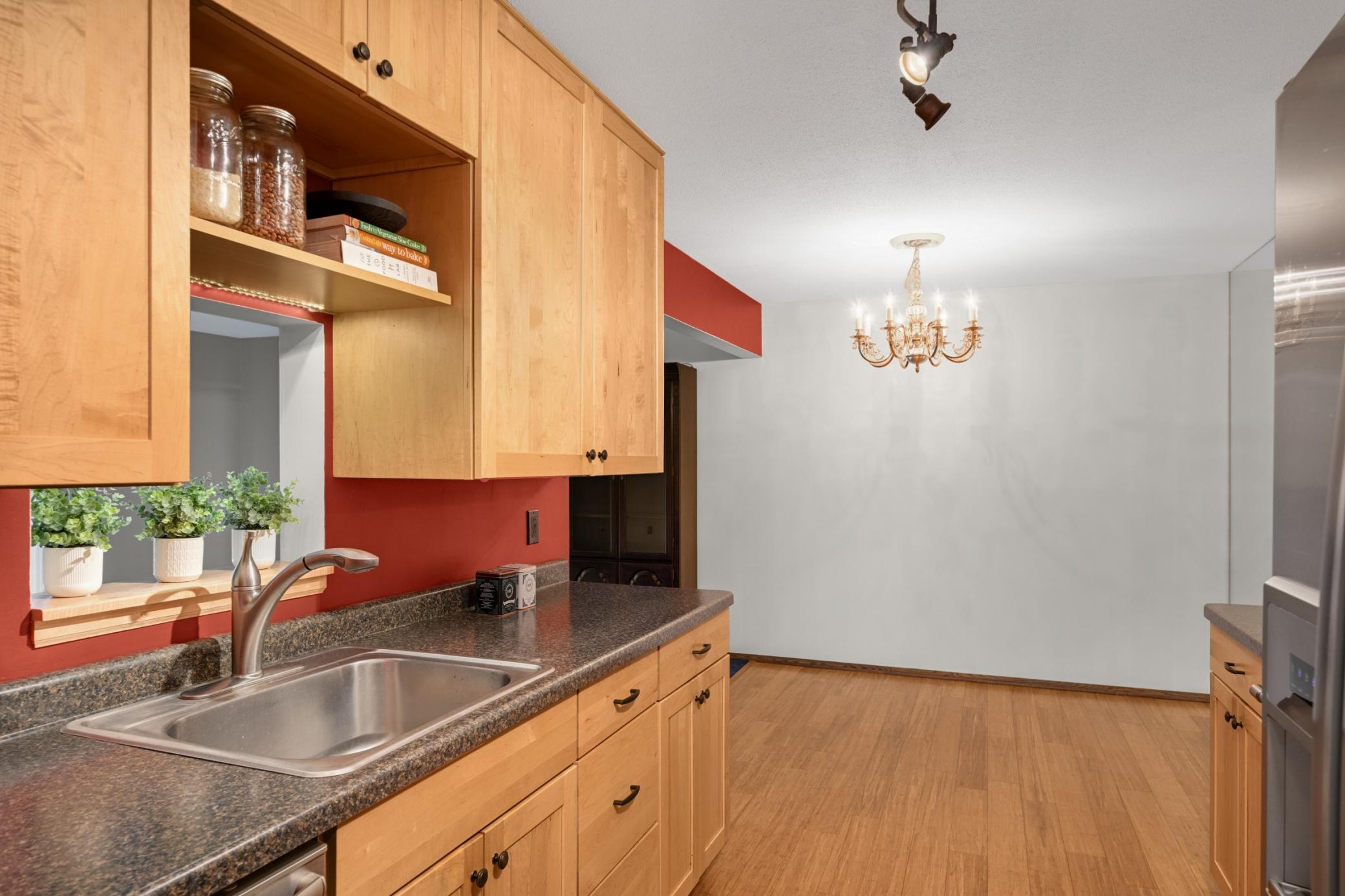 Kitchen has bamboo floors into the dining room2.jpg