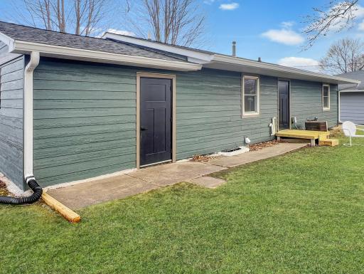 922 S State Street, Fairmont, MN 56031