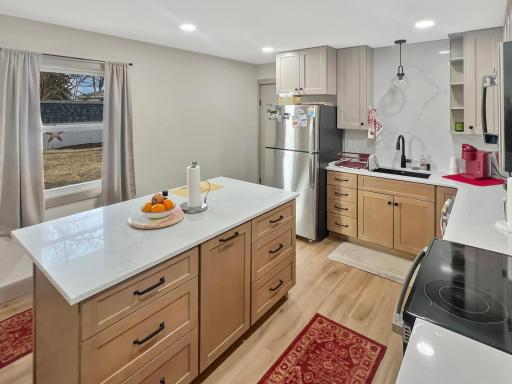 922 S State Street, Fairmont, MN 56031