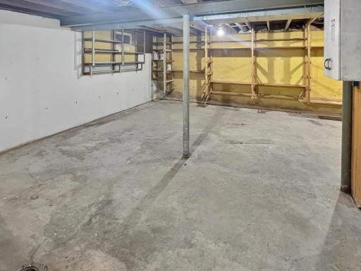 922 S State Street, Fairmont, MN 56031