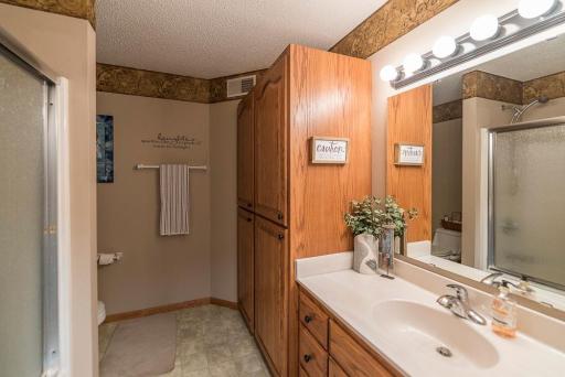 Main Floor Full Bath