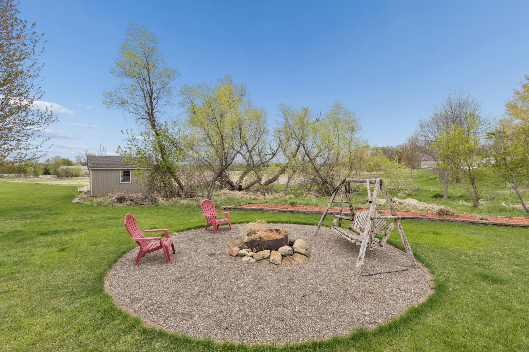 Bonfire pit to enjoy summer evenings