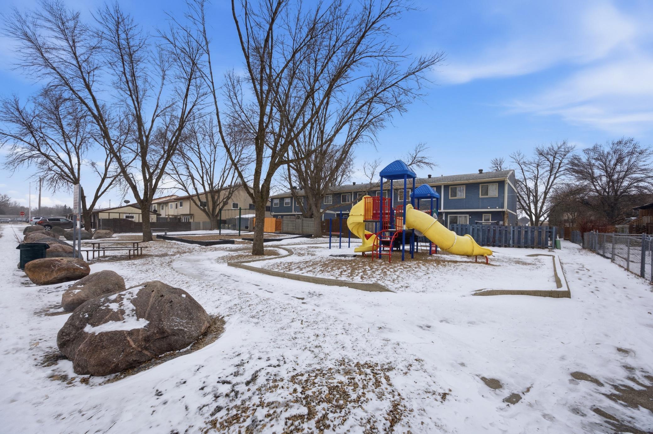 Neighborhood Park - less than 1 block away