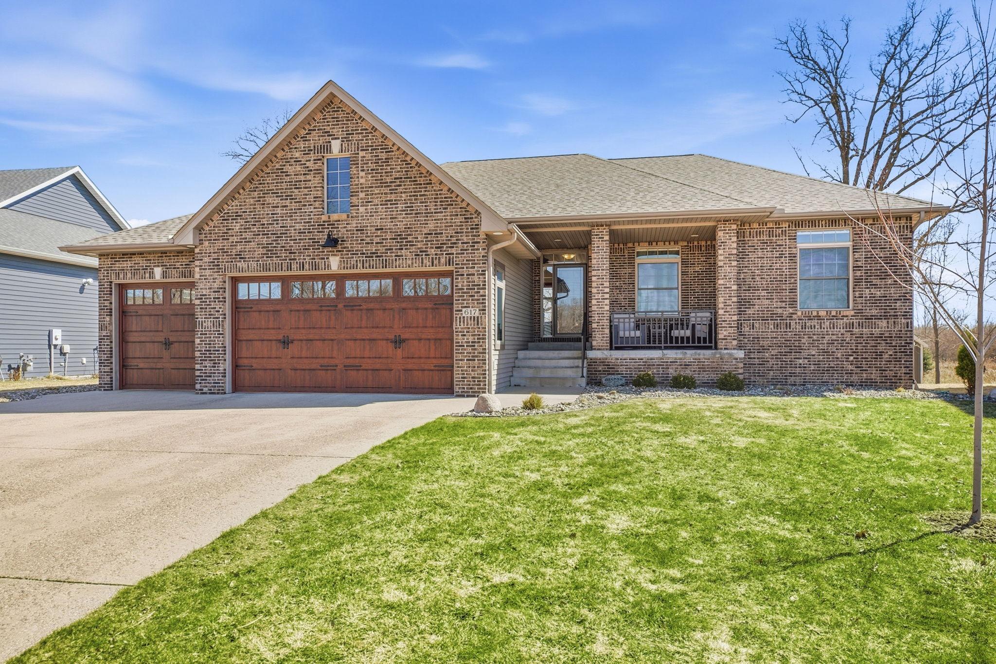 Welcome to 617 16th Ave North in Sartell!