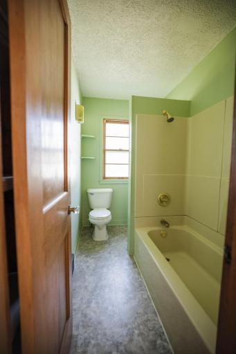 406 W 11th Street, Morris, MN 56267