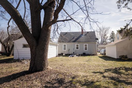 406 W 11th Street, Morris, MN 56267