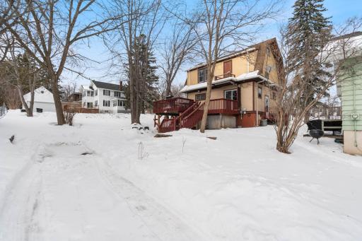 627 N 20th Avenue E, Duluth, MN 55812
