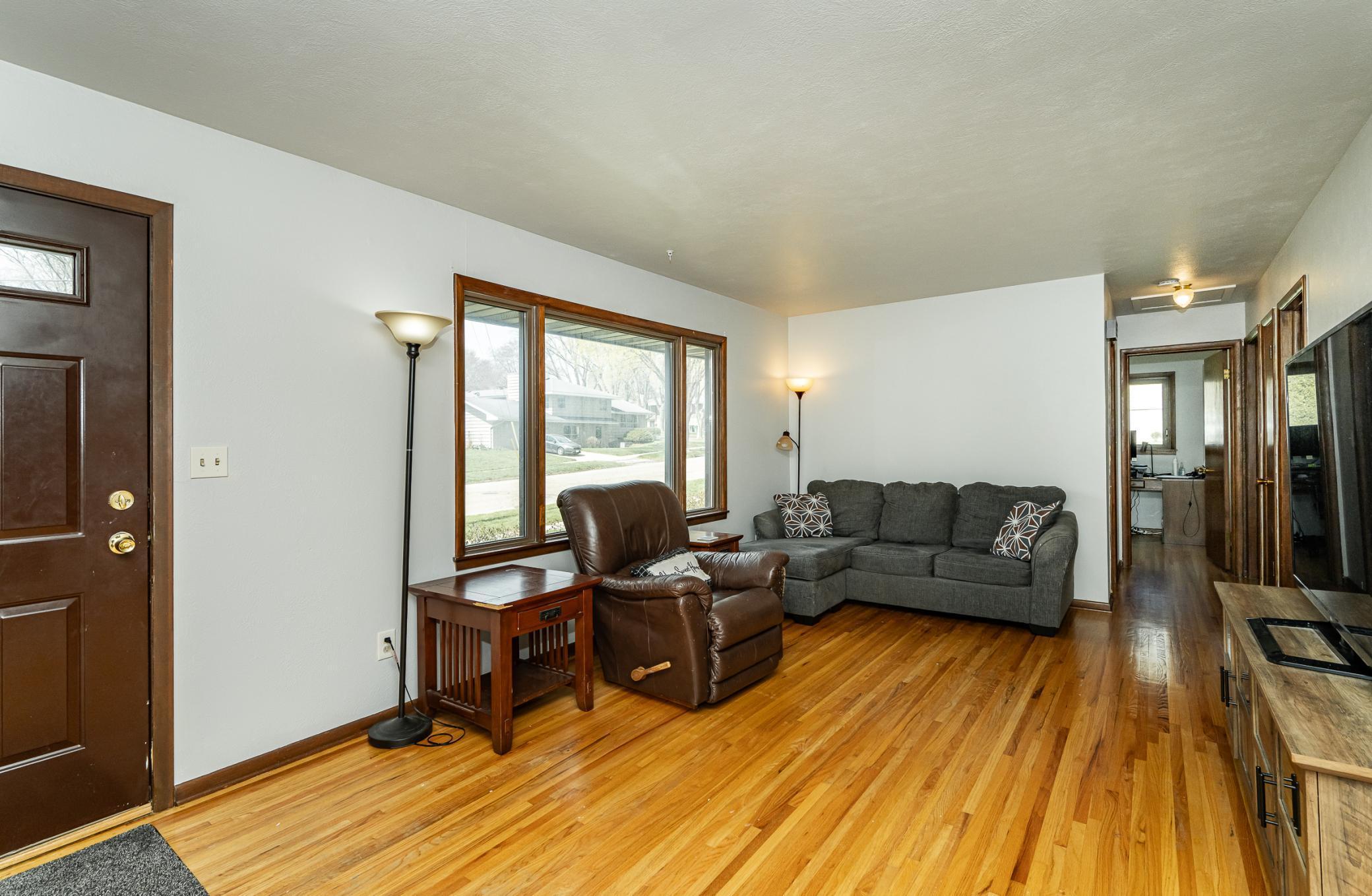 Living Room, Picture Window