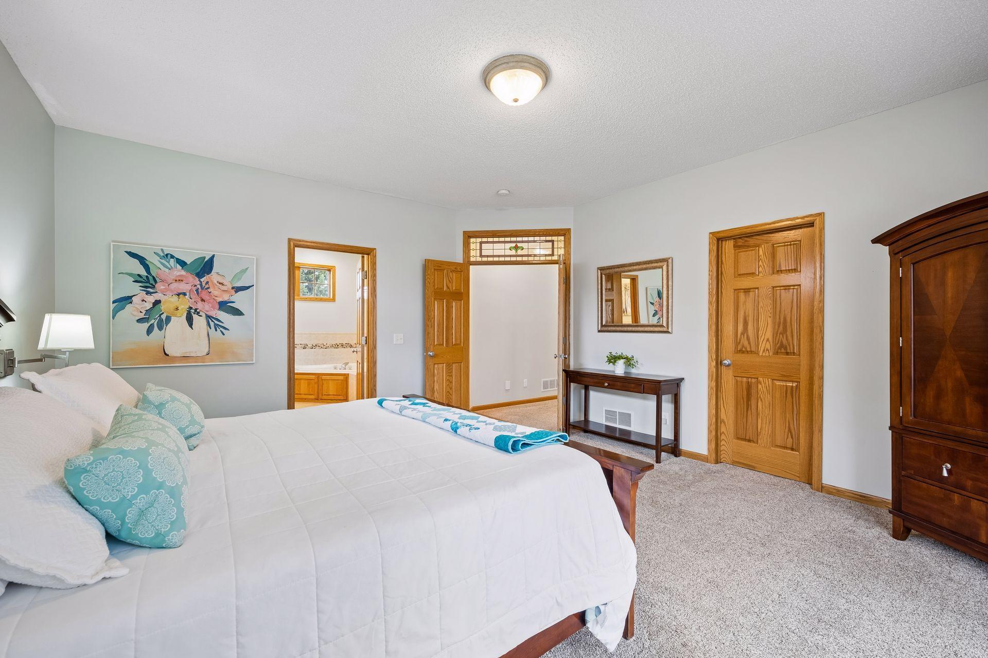 Primary features walk-in closet