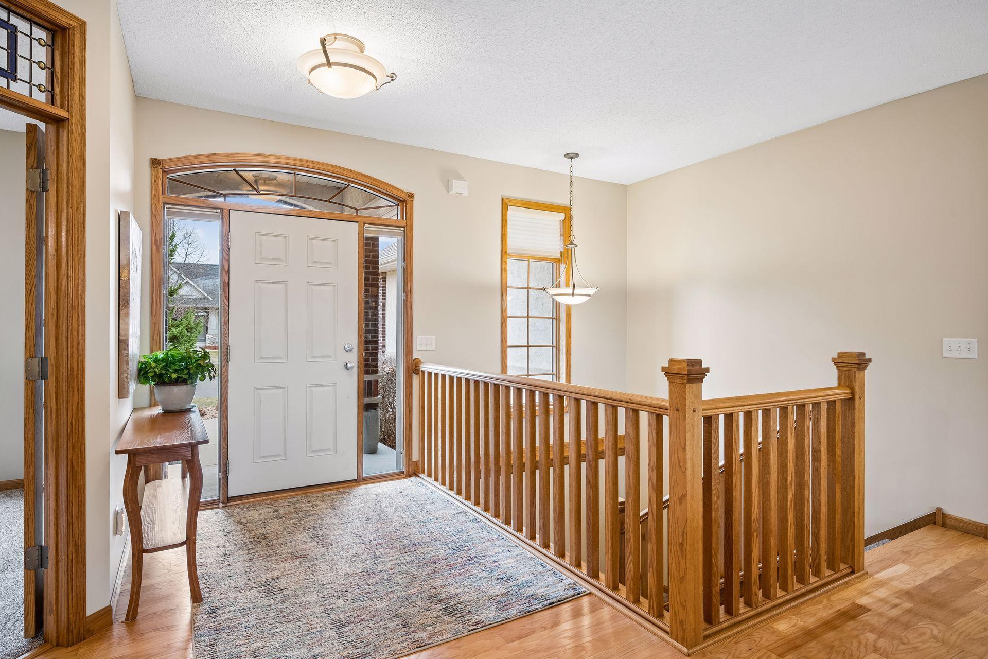 Welcoming, open foyer