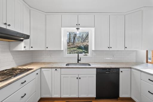 11860 Sunnybrook Road, Eden Prairie, MN 55347