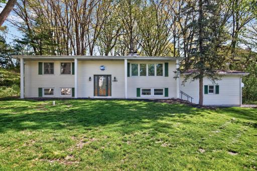 11860 Sunnybrook Road, Eden Prairie, MN 55347
