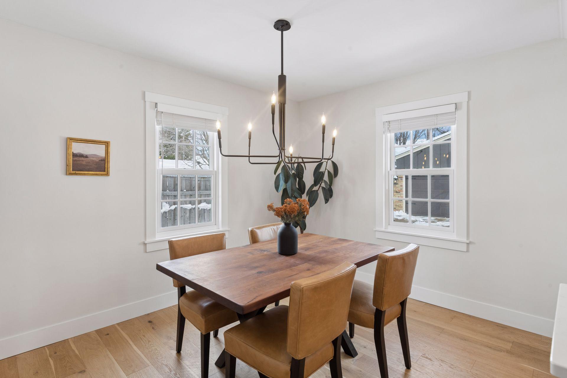 3825 Inglewood Avenue South - Spacecrafting - 0027.jpg