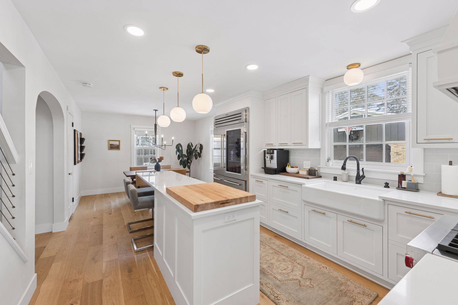 3825 Inglewood Avenue South - Spacecrafting - 0022.jpg