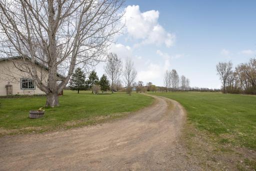16947 110th Avenue, Milaca, MN 56353