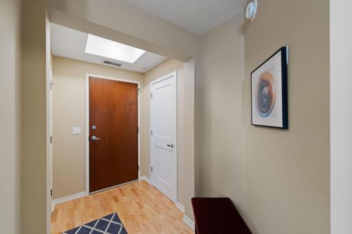 100 3rd Avenue S, 2604, Minneapolis, MN 55401