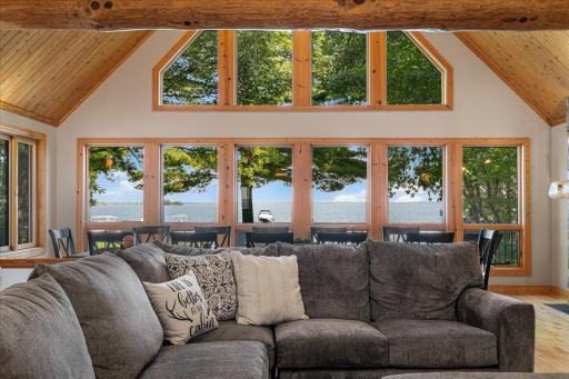 9286 Edgewater Circle S, Pequot Lakes, MN 56472