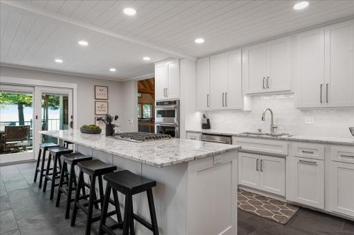 9286 Edgewater Circle S, Pequot Lakes, MN 56472